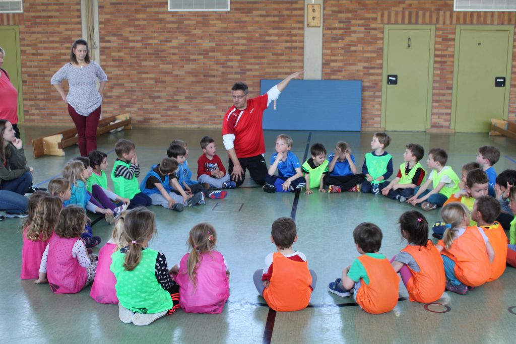 2016 04 19 Fussball schnuppern Kindergarten 6